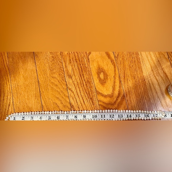 Elegant Iridescent Cream 36 inch Pullover Freshwater Pearl Necklace Knotted Silk - Picture 13 of 15